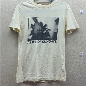 Pastel yellow tee